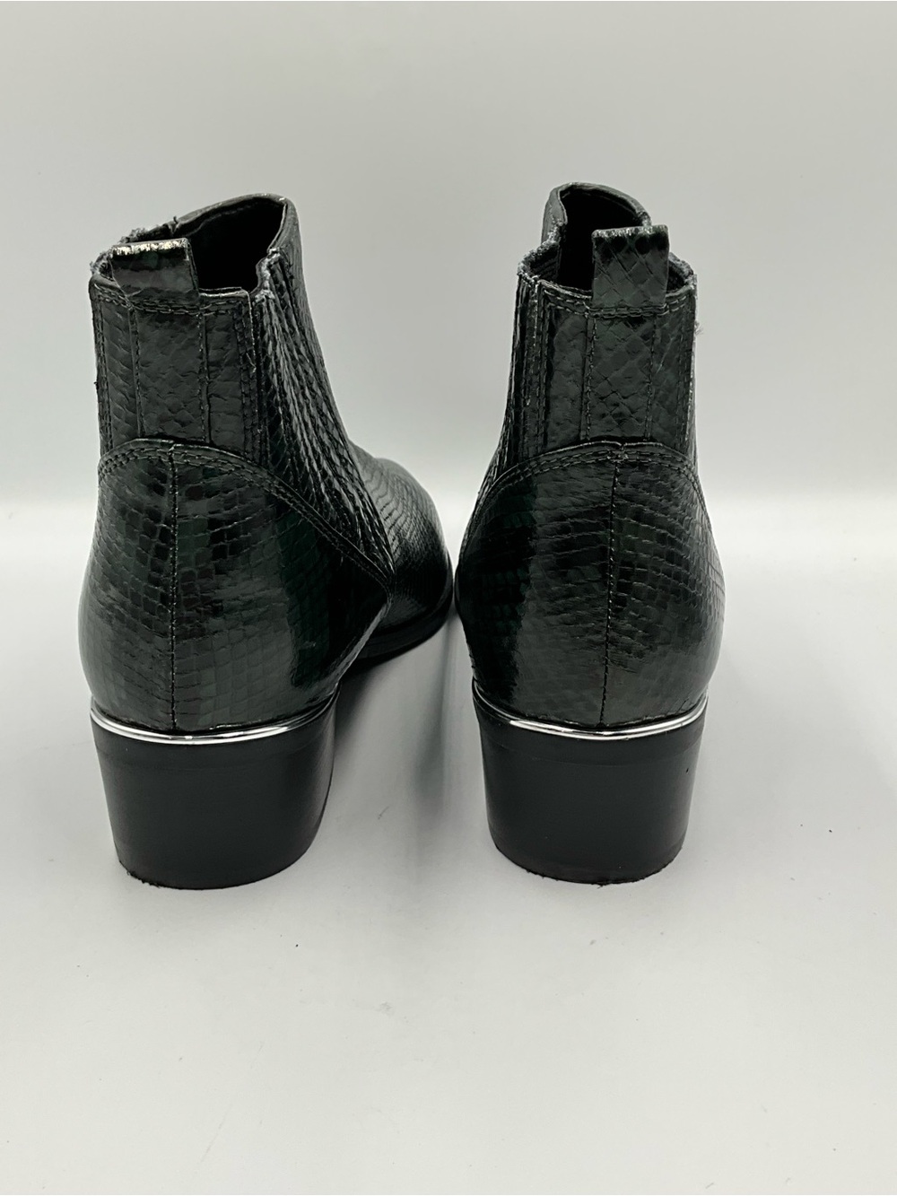 Marc Fisher Booties Size 8.5 Green Faux-Snakeskin Pointed Ankle Booties - Picture 5 of 8